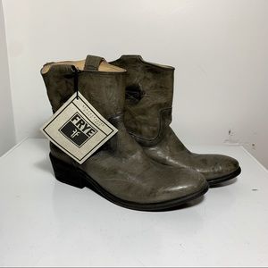 NEW FRYE GREY/BROWN LEATHER COWBOY BOOTIES